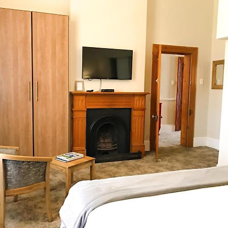 Milner Manor Hotel Grahamstown Exterior photo